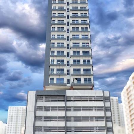 Afaq Tower Apartment Manama Exterior photo