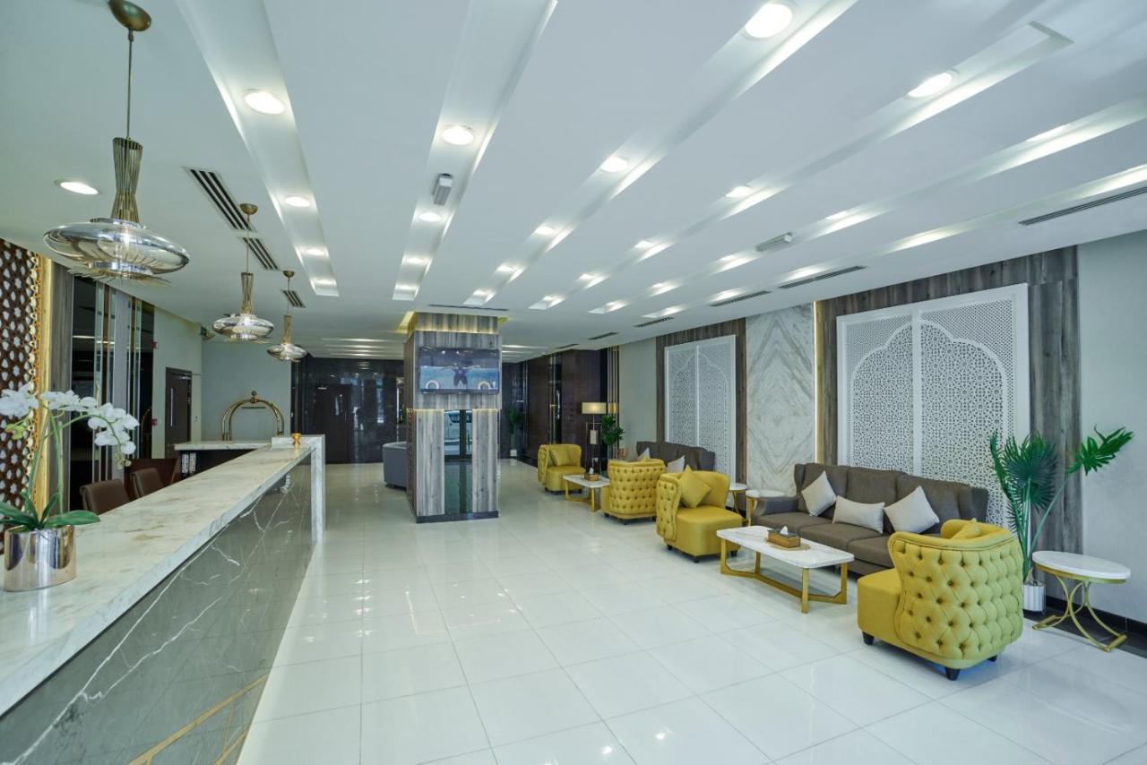 Afaq Tower Apartment Manama Exterior photo