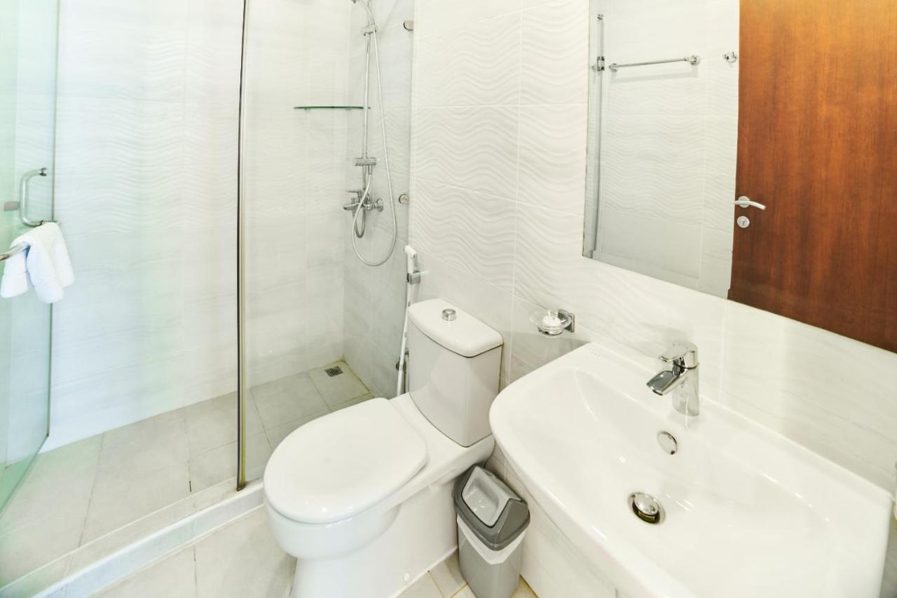 Afaq Tower Apartment Manama Exterior photo
